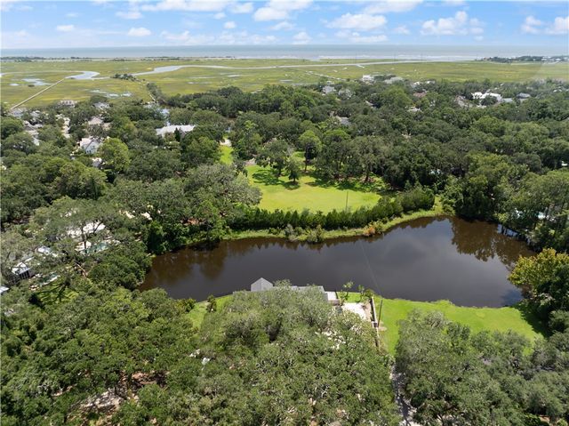 2404 Frederica Road, St Simons Island, GA 31522