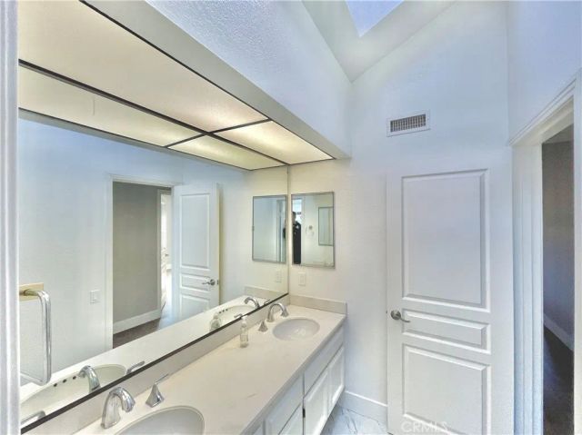 10 Ramada, Irvine, CA 92620