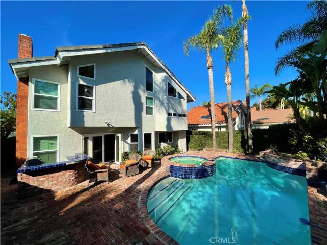 10 Ramada, Irvine, CA 92620