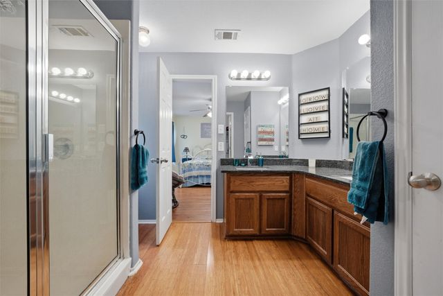 600 Apple Cross Court, Robinson, TX 76706