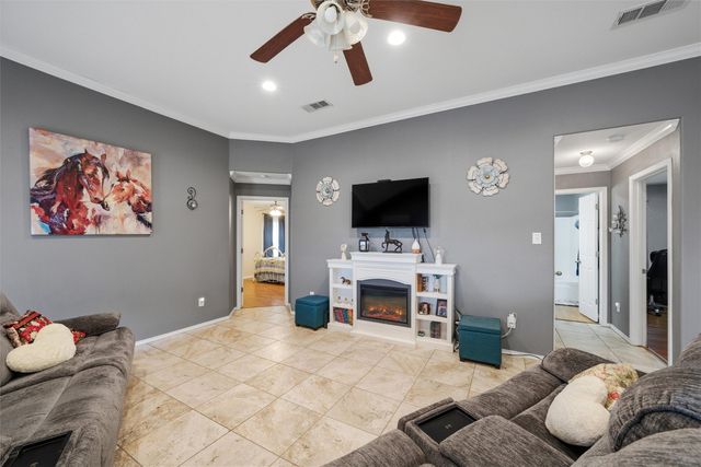 600 Apple Cross Court, Robinson, TX 76706