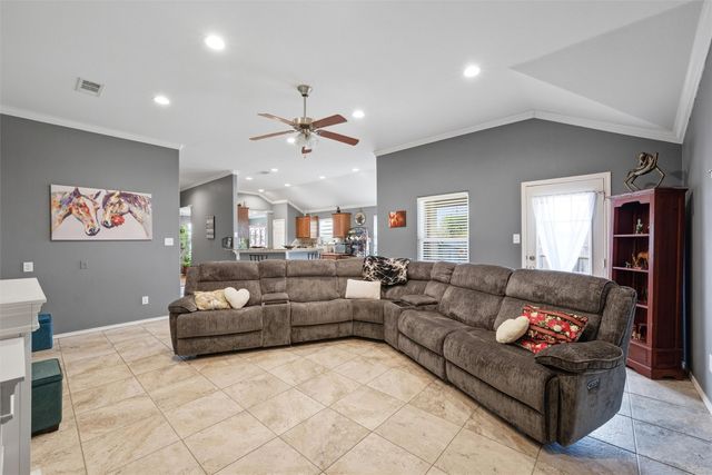 600 Apple Cross Court, Robinson, TX 76706