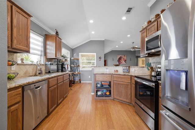 600 Apple Cross Court, Robinson, TX 76706