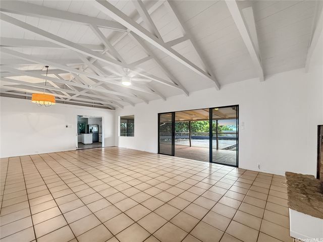 44-327 Kaneohe Bay Drive, Kaneohe, HI 96744