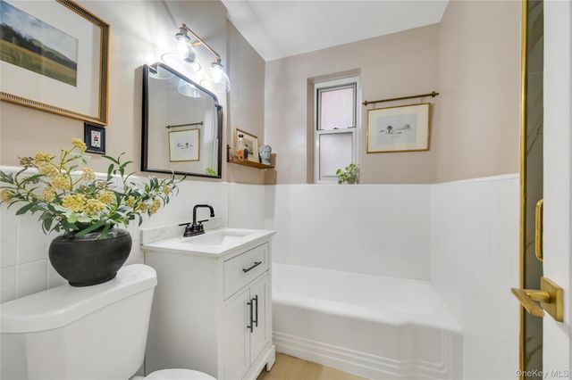 63-61 99th St C16, Rego Park, NY 11374