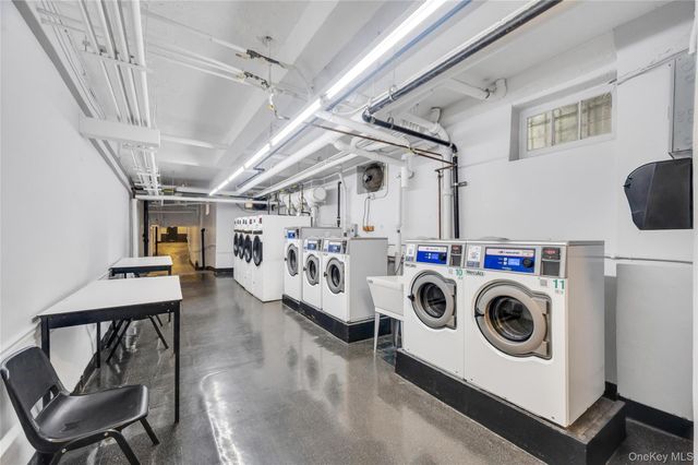 63-61 99th St C16, Rego Park, NY 11374