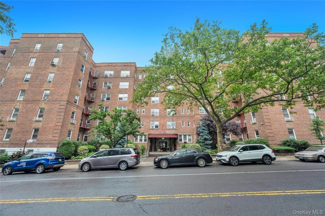 63-61 99th St C16, Rego Park, NY 11374