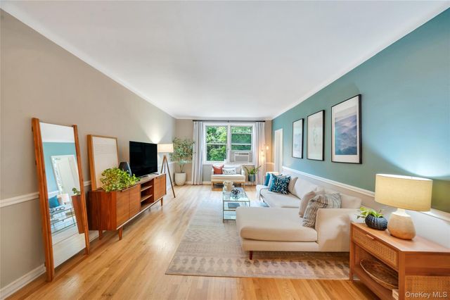 63-61 99th St C16, Rego Park, NY 11374