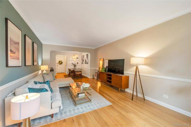 63-61 99th St C16, Rego Park, NY 11374
