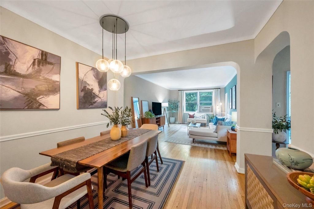 63-61 99th St C16, Rego Park, NY 11374