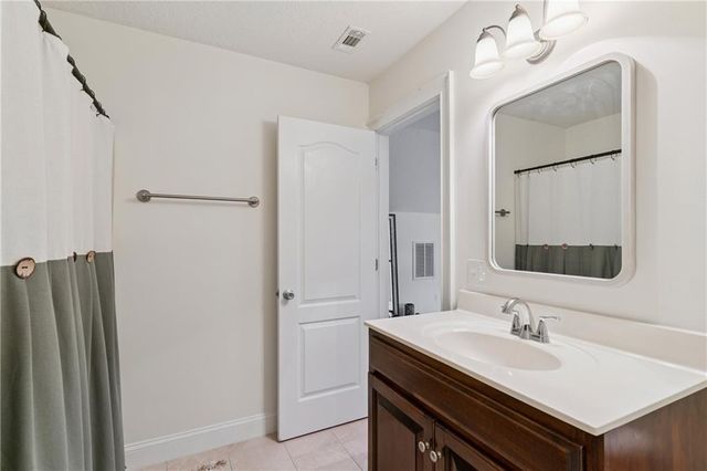 139 Fiddlers Cove Drive, Kingsland, GA 31548