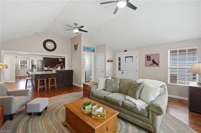 301 Dixie DR, Norfolk, VA 23505