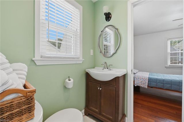 301 Dixie DR, Norfolk, VA 23505