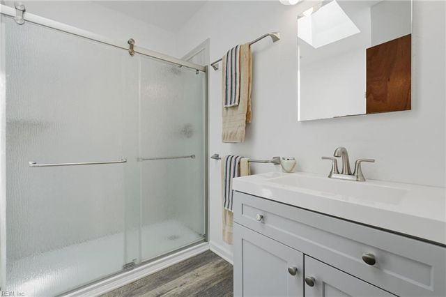 301 Dixie DR, Norfolk, VA 23505