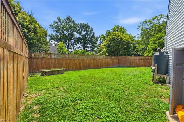 301 Dixie DR, Norfolk, VA 23505