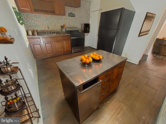 63 W GARFIELD ST, Philadelphia, PA 19144