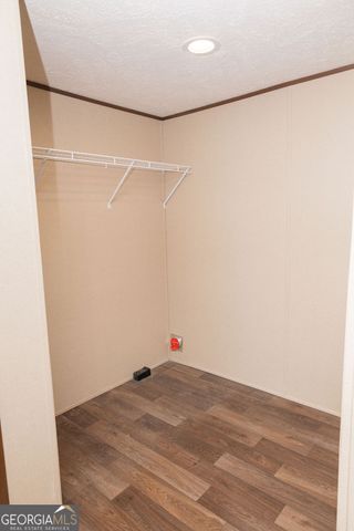 1337 Ridgeway Road, Lafayette, GA 30728