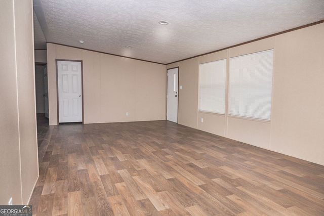 1337 Ridgeway Road, Lafayette, GA 30728