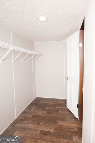 1337 Ridgeway Road, Lafayette, GA 30728