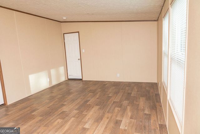 1337 Ridgeway Road, Lafayette, GA 30728