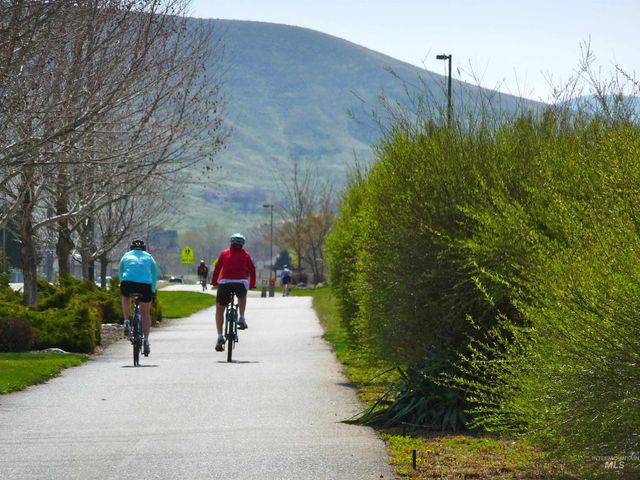 6766 E Zaffre Ridge St, Boise, ID 83716