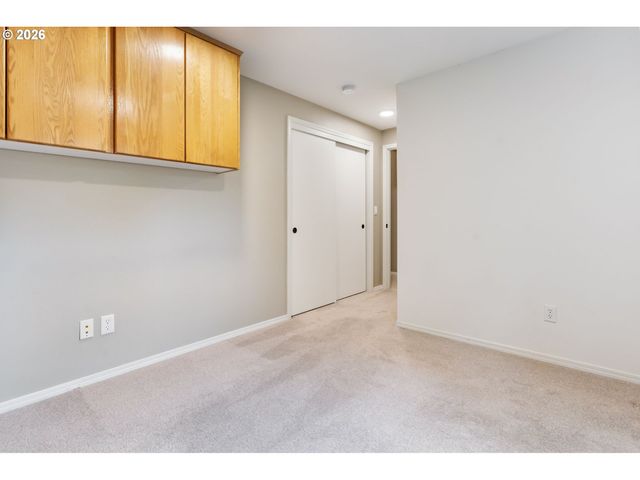 21242 Sw WINTERFIELD Ln, Beaverton, OR 97003