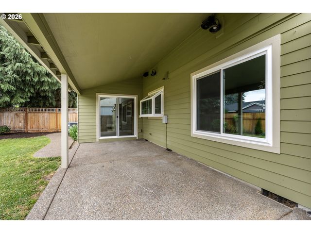 21242 Sw WINTERFIELD Ln, Beaverton, OR 97003