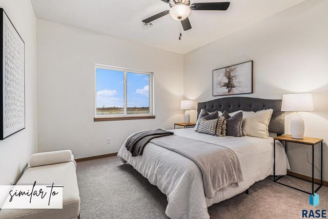 8010 E Tencate Pl, Sioux Falls, SD 57110