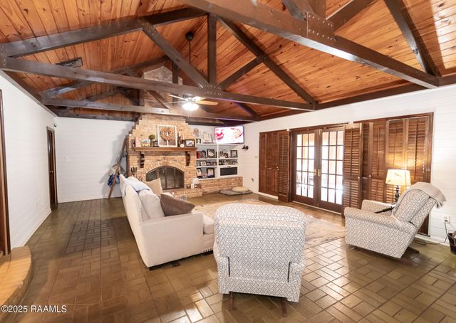 320 N Morein Street, Ville Platte, LA 70586