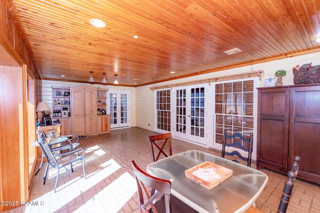 320 N Morein Street, Ville Platte, LA 70586