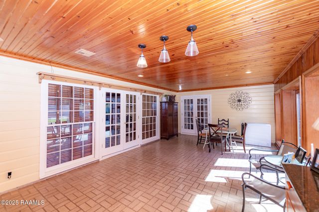 320 N Morein Street, Ville Platte, LA 70586