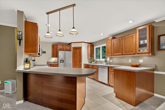 9226 Gleannloch Drive, Indianapolis, IN 46256
