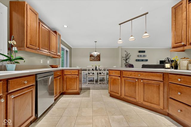 9226 Gleannloch Drive, Indianapolis, IN 46256