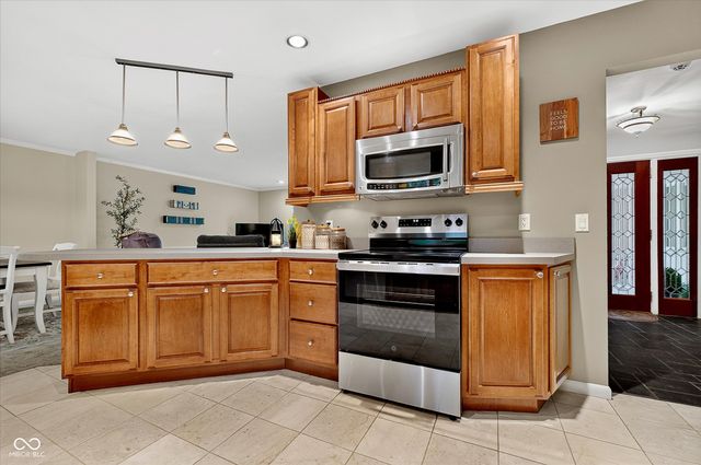 9226 Gleannloch Drive, Indianapolis, IN 46256