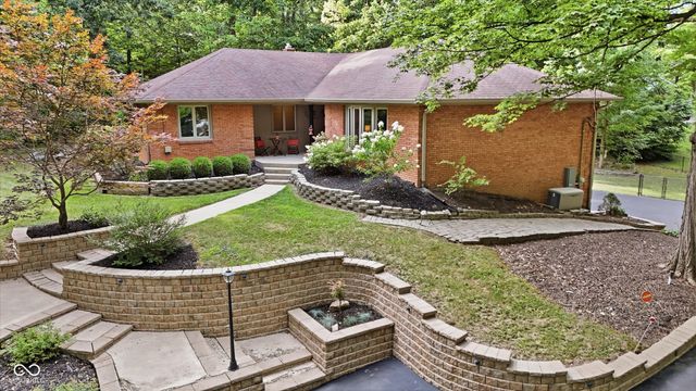 9226 Gleannloch Drive, Indianapolis, IN 46256