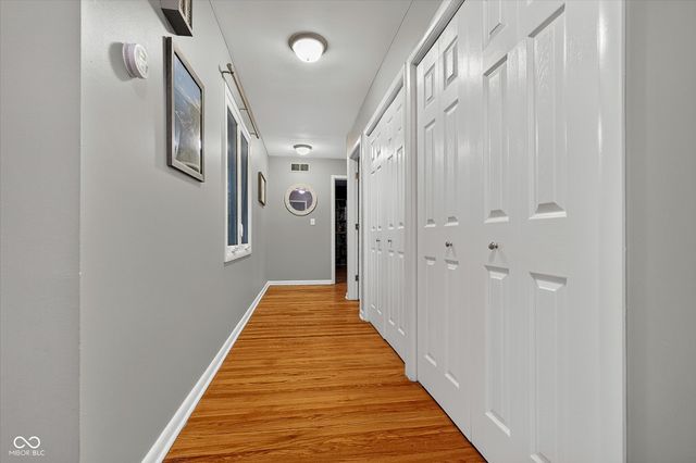 9226 Gleannloch Drive, Indianapolis, IN 46256