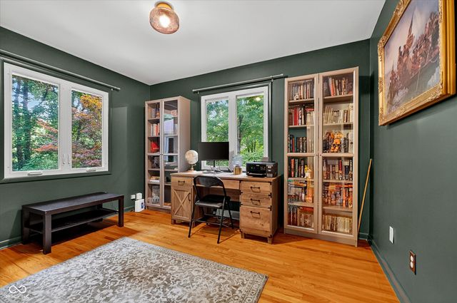 9226 Gleannloch Drive, Indianapolis, IN 46256