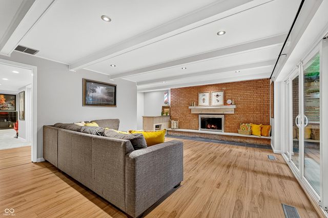 9226 Gleannloch Drive, Indianapolis, IN 46256