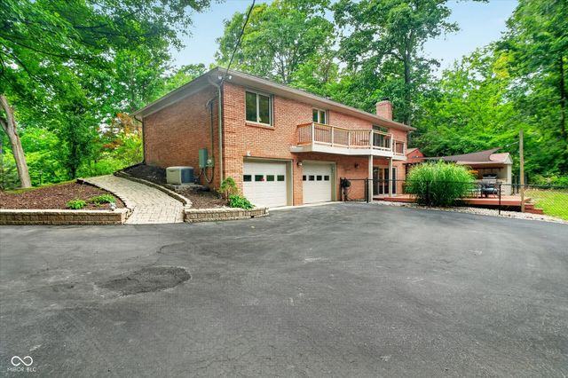 9226 Gleannloch Drive, Indianapolis, IN 46256