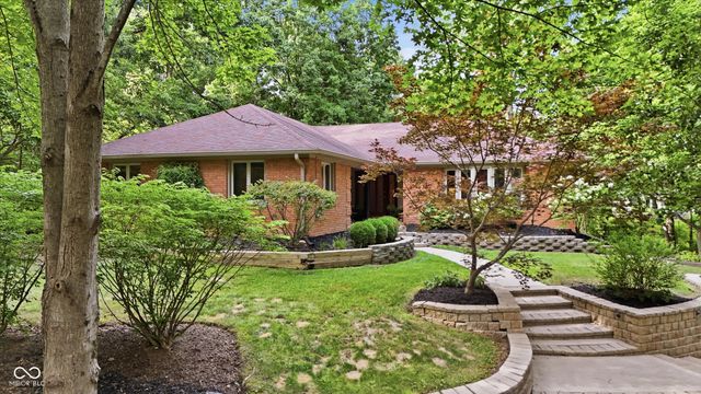 9226 Gleannloch Drive, Indianapolis, IN 46256