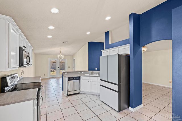 4907 Makenna Cir, Pace, FL 32571