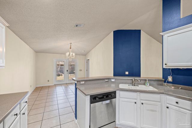 4907 Makenna Cir, Pace, FL 32571