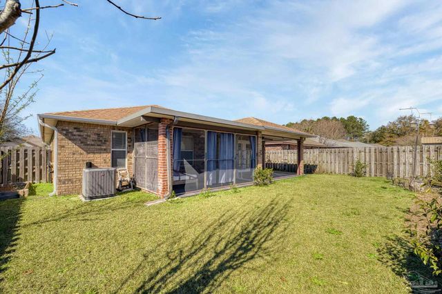 4907 Makenna Cir, Pace, FL 32571