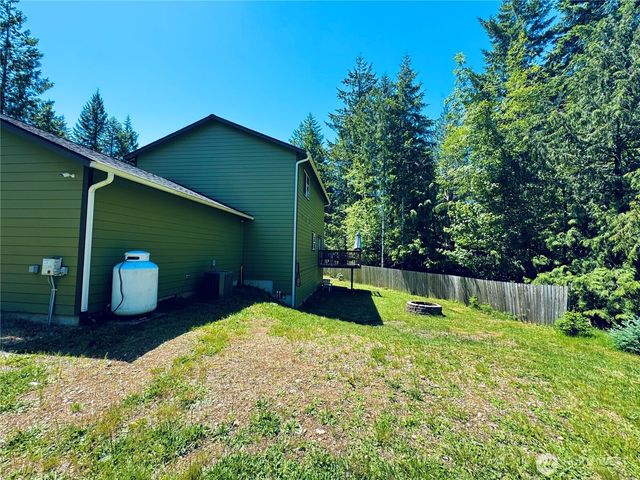401 E Sunset Ridge Road, Union, WA 98592