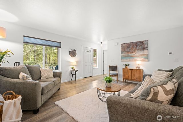 401 E Sunset Ridge Road, Union, WA 98592