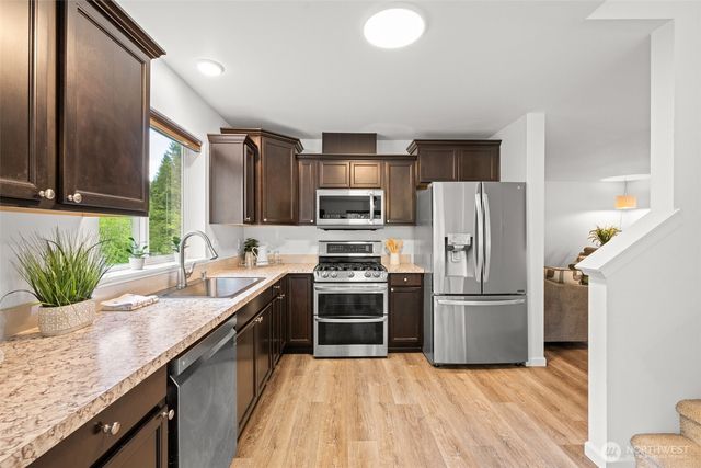401 E Sunset Ridge Road, Union, WA 98592