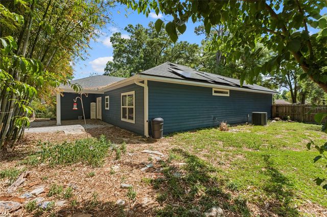 25726 SW 19TH AVENUE, Newberry, FL 32669