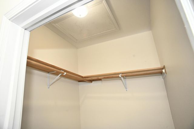 1220 Bostwick Avenue, Chesterton, IN 46304