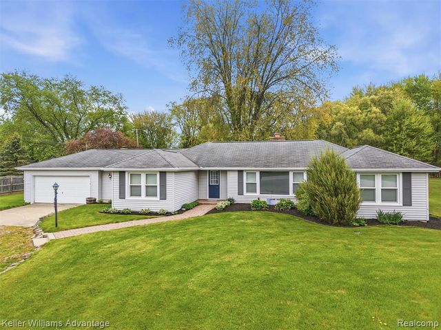 6595 Bray Road, Vassar, MI 48768