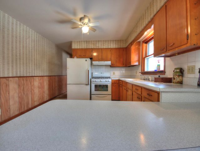 8343 W Pahs Road, Michigan City, IN 46360